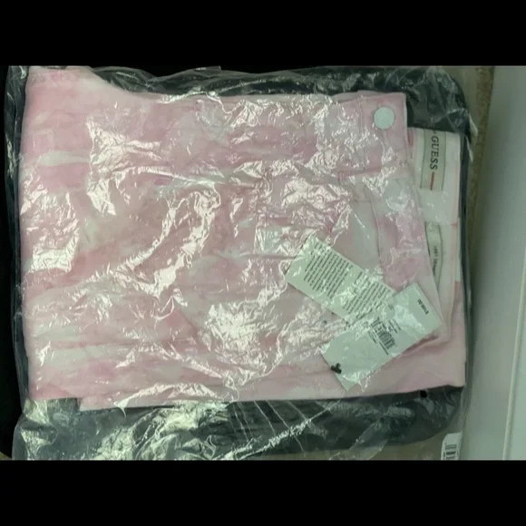 Guess 1981 Skinny pink white wash jeans. Brand New - Never worn -  in plastic - Picture 7 of 8
